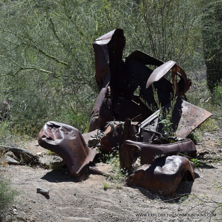 TUCSON MTNS RAMBLING WRECKS_001